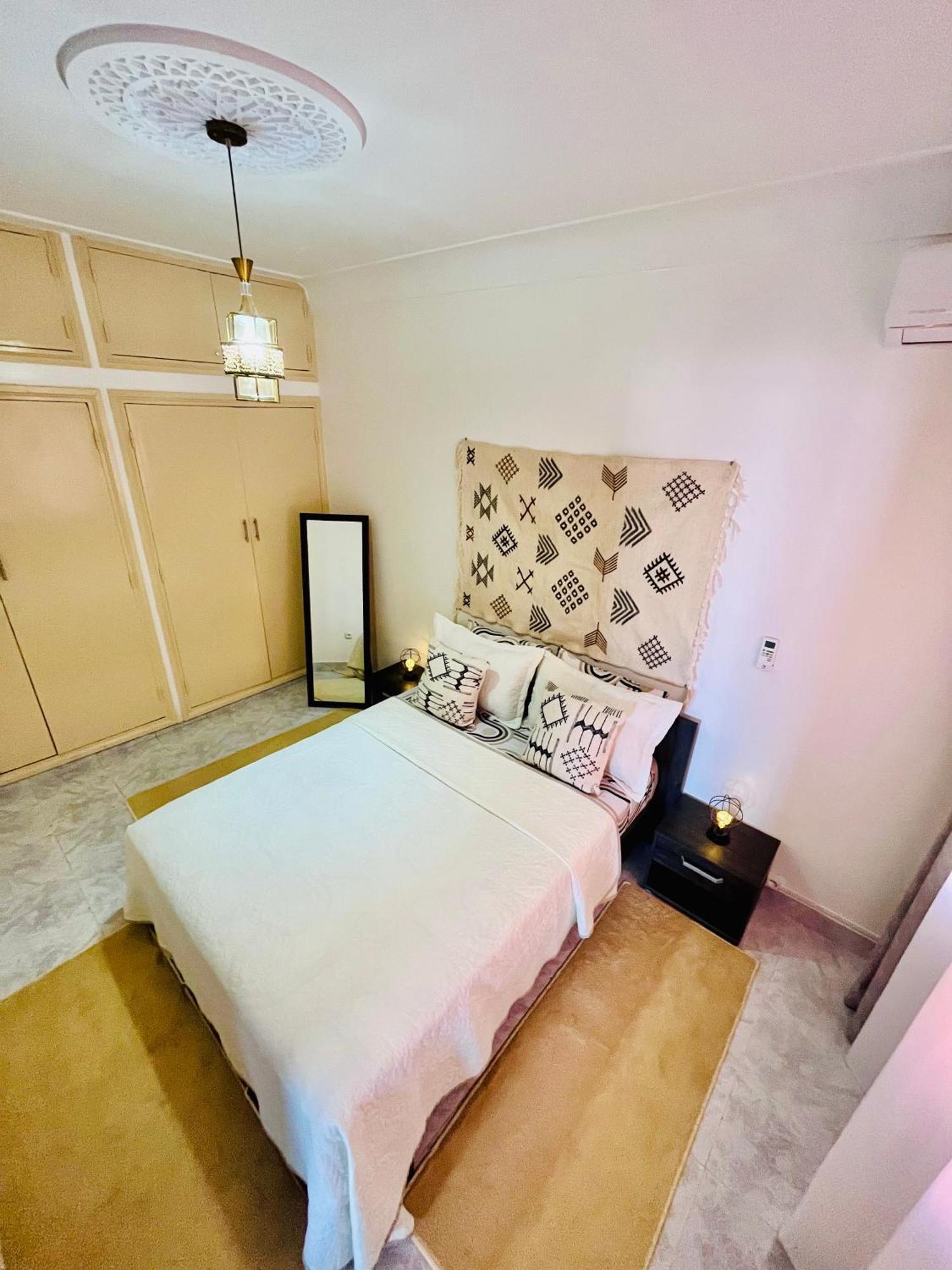Appartement Apartment With Ac And A Nice Private Terrace Appartement Climatise Avec Une Jolie Terrasse Privee *